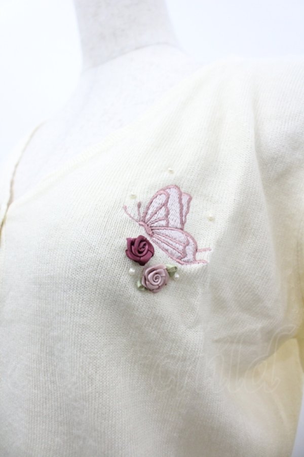 画像3: axes femme / バタフライ刺繍カーディガン  アイボリー I-26-04-10-122-AX-TO-SA-ZI (3)