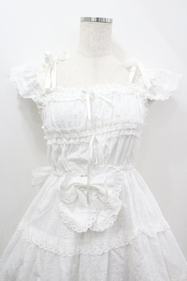 画像2: BABY,THE STARS SHINE BRIGHT / Innocent Ribbon Lace シャーリングジャンパースカート  白 I-26-04-12-037-BA-OP-SA-ZI (2)