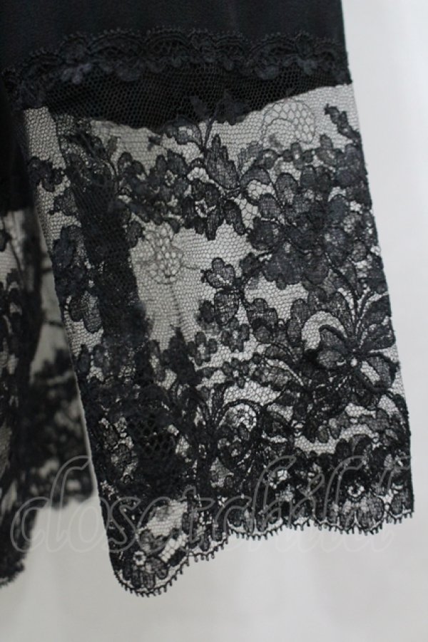 画像4: INGEBORG / 3つリボンブラウス  黒 I-26-04-12-004-LO-BL-SA-ZI (4)