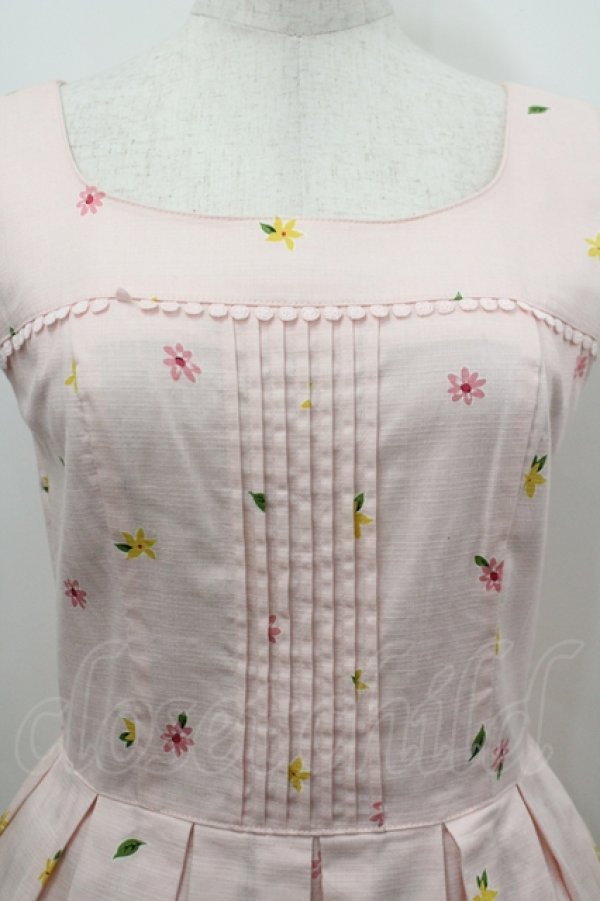 画像5: Emily Temple cute / お花畑プリントリボンベルト付ノースリーブワンピース  ピンク I-26-04-12-049-ET-OP-TE-ZI (5)