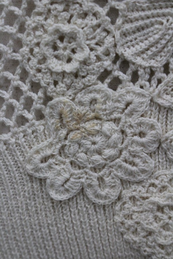 画像4: KANEKO ISAO / フラワー編みニットカーディガン  ベージュ I-26-04-12-019-EL-TO-SA-ZI (4)