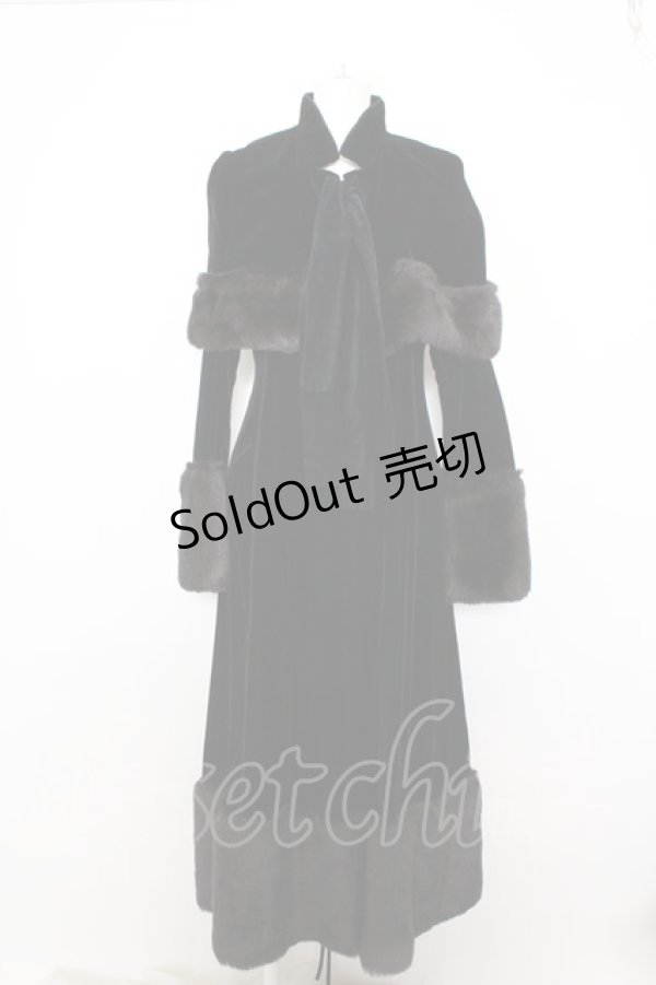 画像1: Victorian maiden / ベルベットケープ付ロングコート  クロ O-23-10-25-042-CL-CO-IG-OS (1)