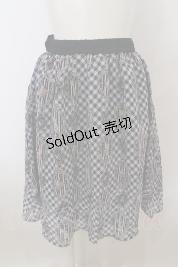 画像1: 【SALE】axes femme POETIQUE / フラワーフレームギンガムスカート  ネイビー O-23-11-05-015-AX-SK-IG-ZT320 (1)
