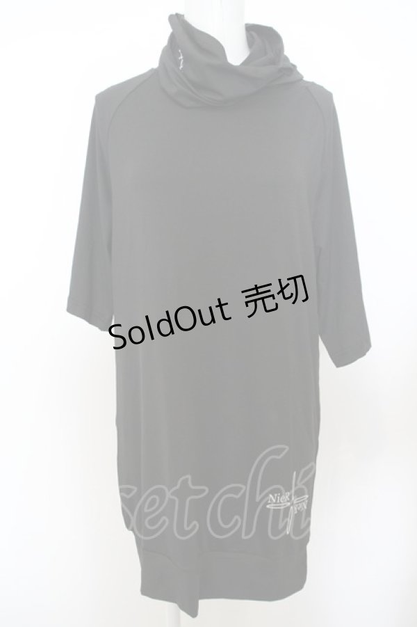 画像1: 【SALE】NieR CLOTHING / フェイスカバー付き半袖トップス  ブラック O-23-11-27-013-PU-TO-IG-ZT338 (1)