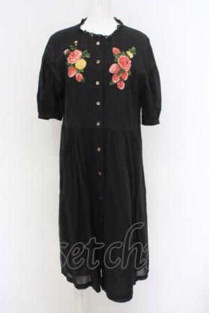 画像: Jane Marple Dans Le Saｌon / Strawberry embroidery dress M クロ O-24-02-21-044-JM-OP-IG-OS
