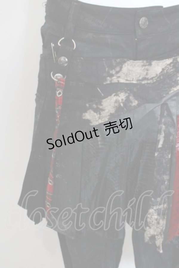 画像3: h.ANARCHY / ドラゴンレザーバムフラップショートデニムパンツ  ブラックｘレッド O-24-02-28-119-HN-PA-YM-ZS (3)