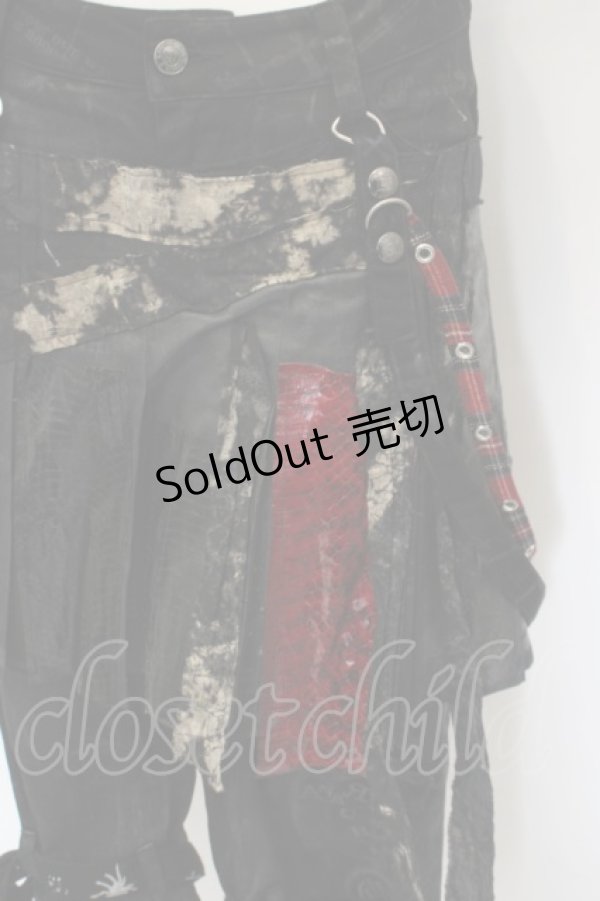 画像6: h.ANARCHY / ドラゴンレザーバムフラップショートデニムパンツ  ブラックｘレッド O-24-02-28-119-HN-PA-YM-ZS (6)