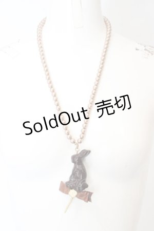 画像: 【SALE】Q-pot. / ACCLollipop Chocolate Rabbit ネックレス  チョコレート O-24-03-30-098-QP-AC-IG-ZT012-F001
