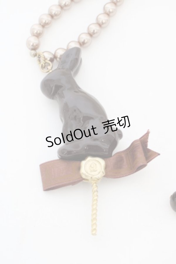 画像3: 【SALE】Q-pot. / ACCLollipop Chocolate Rabbit ネックレス  チョコレート O-24-03-30-098-QP-AC-IG-ZT012-F001 (3)