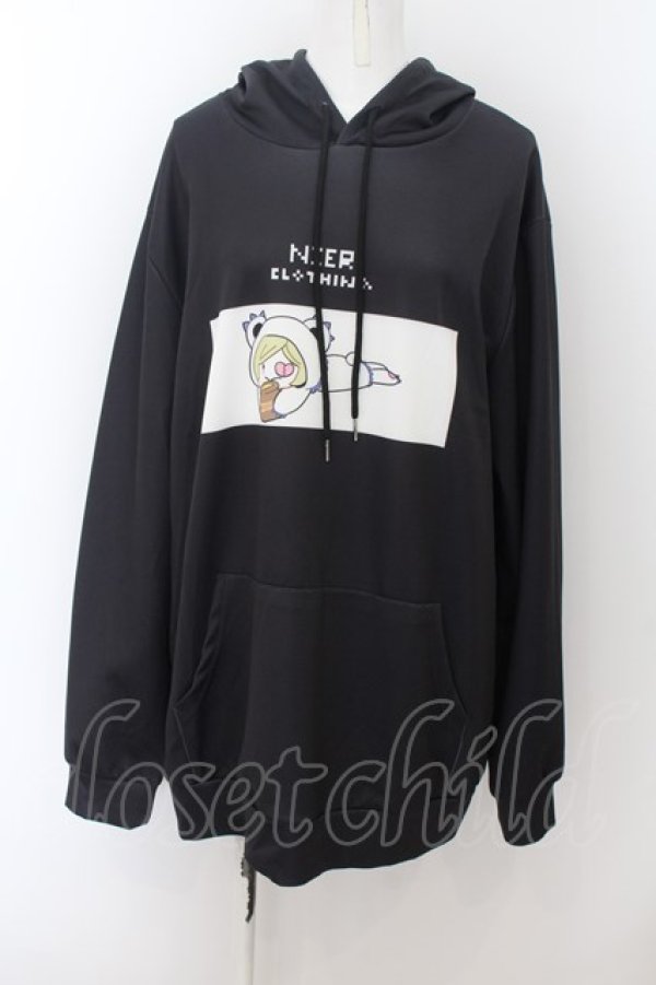 画像1: NieR Clothing / プリントプルパーカー  ブラック O-24-07-08-1001-PU-TO-KB-ZT321 (1)
