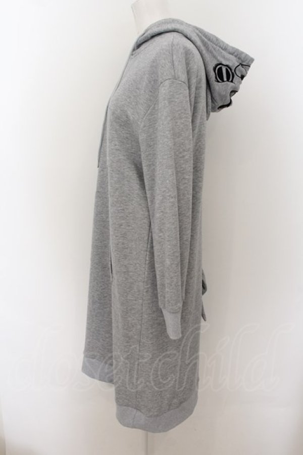 画像2: NieR Clothing / GAOMARUロングパーカーワンピース  グレー O-24-07-08-1047-PU-OP-AS-ZI (2)