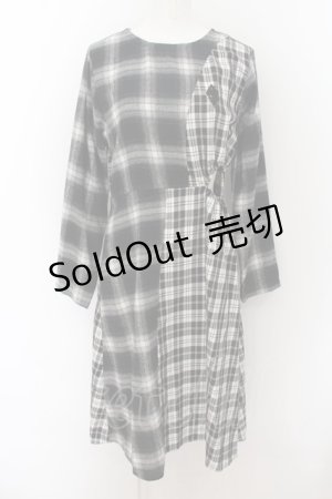 画像: NieR Clothing / SIDE OPENブロッキングワンピース F  O-24-07-08-1023-PU-OP-SZ-ZI