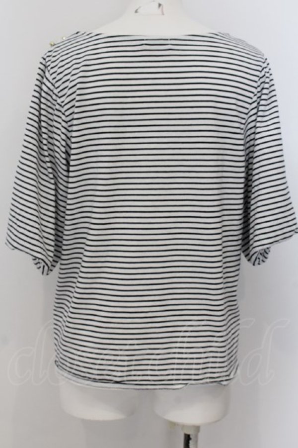 画像2: axes femme / Uネックボリューム袖Tシャツ F クロｘシロ O-24-08-30-031-AX-TS-YM-ZT063 (2)