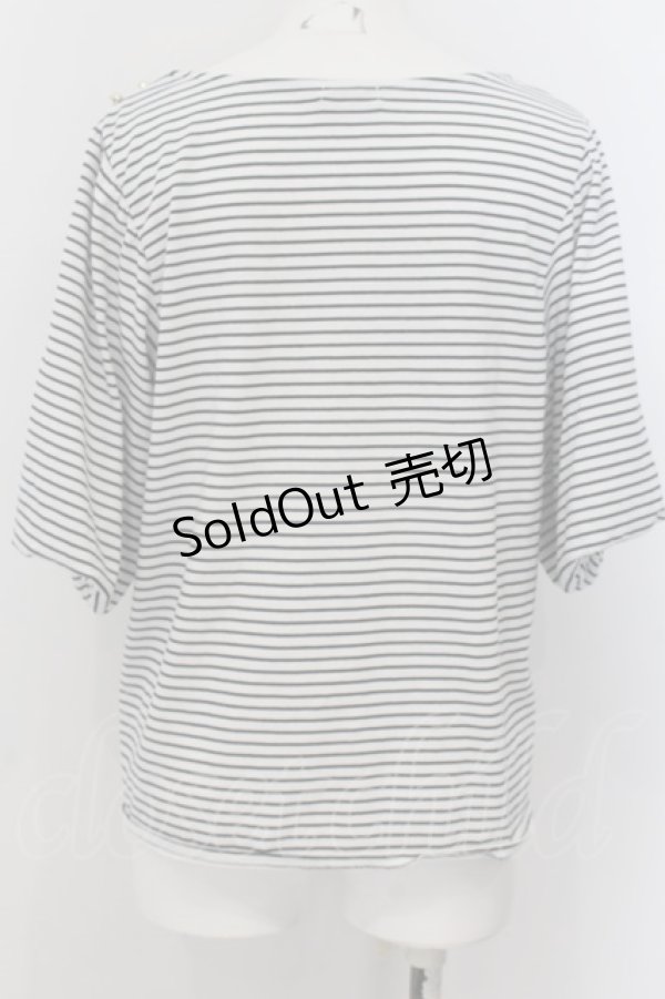 画像2: axes femme / Uネックボリューム袖Tシャツ F クロｘシロ O-24-08-30-031-AX-TS-YM-ZT063 (2)