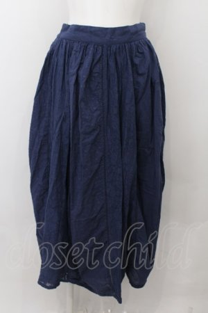 画像: axes femme / 縦切り替え刺繍スカート M ネイビー O-24-10-03-029-AX-SK-OW-ZT265