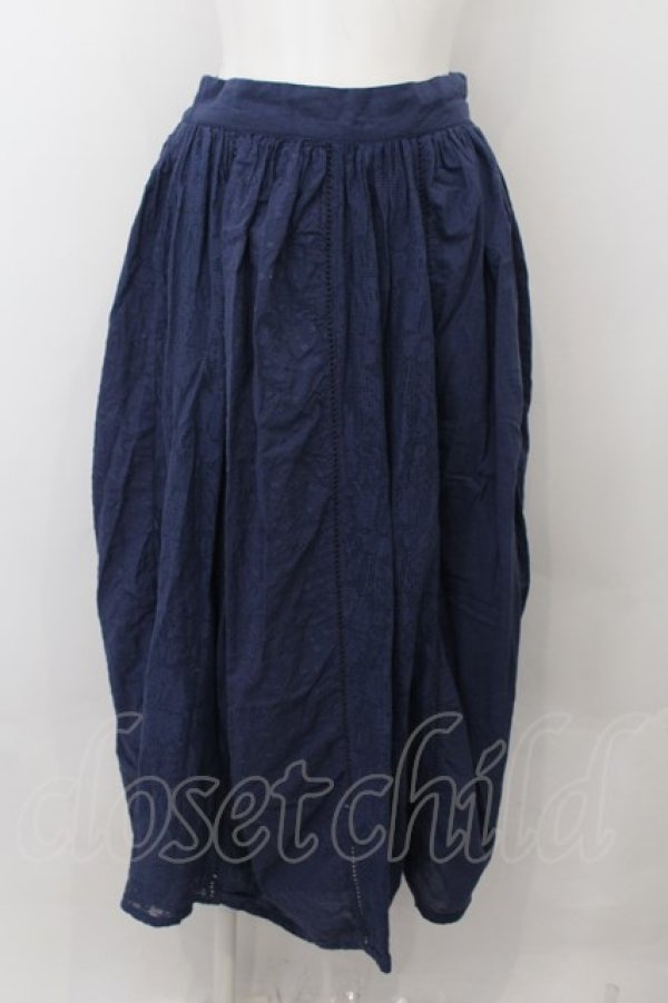 画像1: axes femme / 縦切り替え刺繍スカート M ネイビー O-24-10-03-029-AX-SK-OW-ZT265 (1)