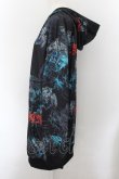 画像2: NieR Clothing / 転写ptジップアップパーカー F 天使悪魔（ブラック） O-24-10-08-013-PU-TO-OW-ZT324 (2)