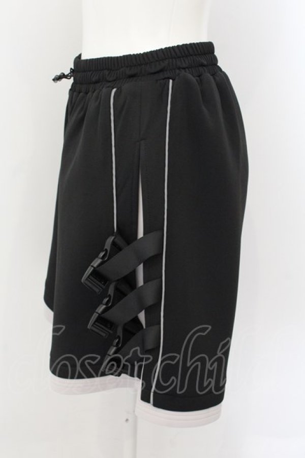 画像2: ililil / サイバーリフレクターショートパンツ  ブラック O-24-10-13-004-PU-PA-YM-ZT283 (2)