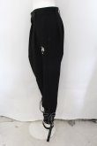 画像2: Sixh / エンブレムプリントサルエルパンツ  ブラック O-24-11-09-035-HN-PA-IG-ZY (2)