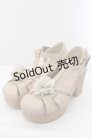 画像: axes femme / コサージュ付きグルカサンダル L ベージュ O-24-12-08-085-AX-SH-IG-ZT335