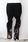 画像3: REFLEM / ペイント加工ベルト付フレアシルエットカーゴパンツ FREE ブラック O-24-12-19-077-PU-PA-IG-ZT122 (3)