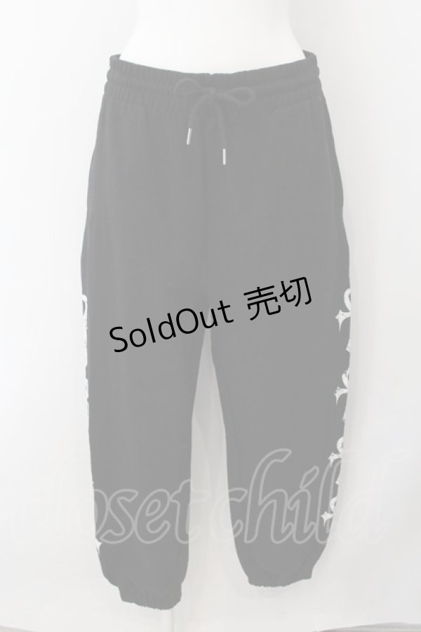 画像1: REFLEM / クロスプリントスウェットパンツ FREE ブラック O-24-12-19-082-PU-PA-IG-ZT385 (1)
