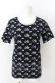 画像1: million dollar orchestra / ロゴ総柄Tシャツ M ブラック O-24-12-25-037-PU-TO-OW-ZT124 (1)