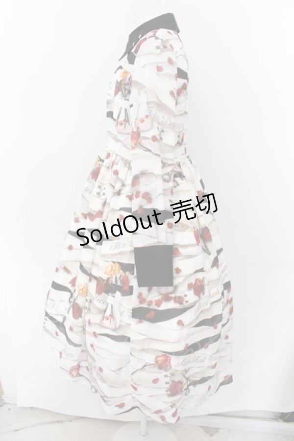 画像3: ALICE and the PIRATES / Therapy〜君と僕を繋ぐ包帯〜柄シャツワンピース  シロ×クロ O-24-12-30-009-PA-OP-IG-OS (3)