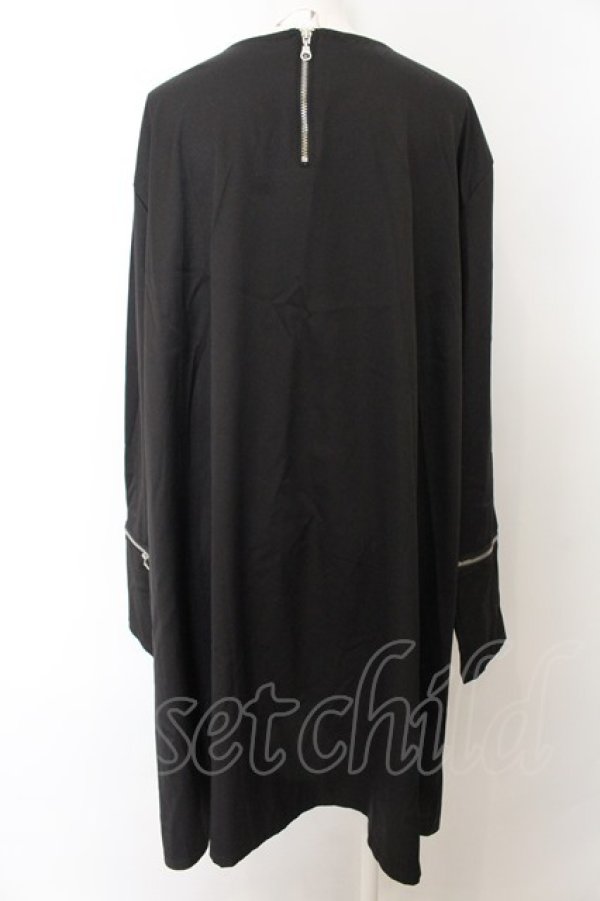 画像2: NieR Clothing / ZIPデザインワンピース F ブラック O-24-12-31-1043-PU-OP-OW-ZT277 (2)