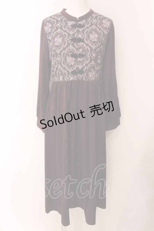 画像1: axes femme / チャイナ×オーナメント柄ワンピース F ワイン O-25-01-31-1027-AX-OP-OW-OS (1)