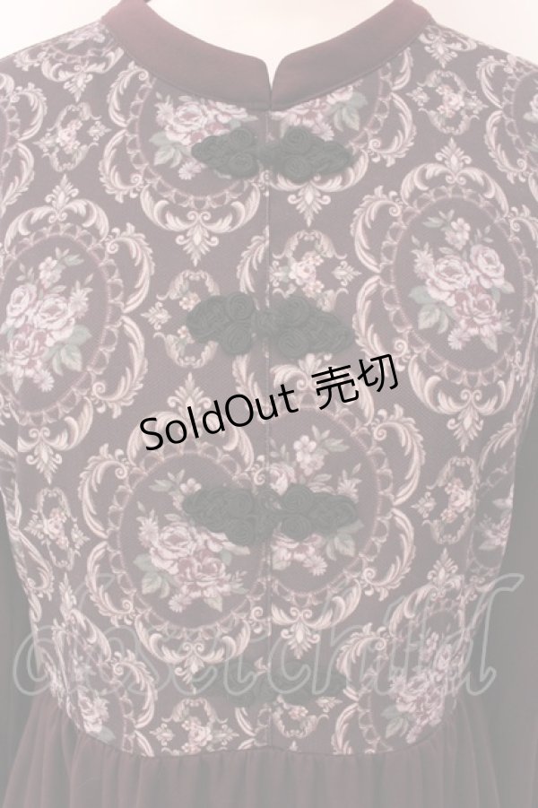 画像2: axes femme / チャイナ×オーナメント柄ワンピース F ワイン O-25-01-31-1027-AX-OP-OW-OS (2)