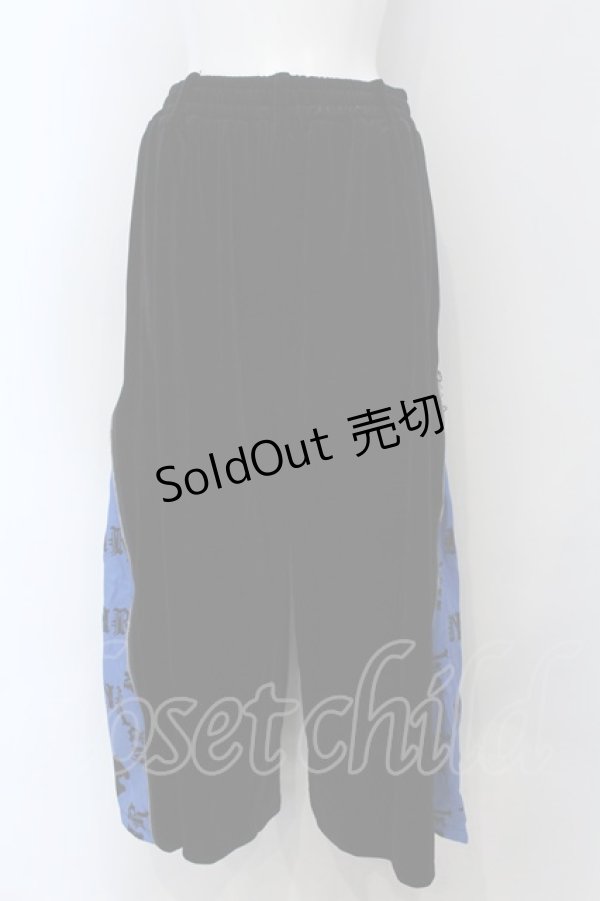 画像1: NieR Clothing / 厚手ベロア2WAY SIDE ZIP WIDE PANTS パンツ  【MONOGRAM】ブラックｘブルー O-25-01-31-2002-PU-PA-YM-ZT008 (1)