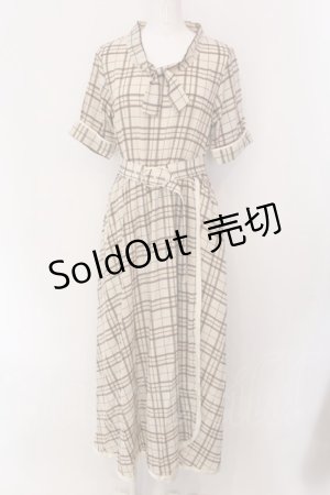 画像: LEBECCA boutique / 小さなショウのワンピース  ベージュ O-25-02-10-034-EL-OP-IG-OS