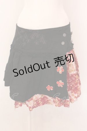 画像: gouk / 和柄切り替えプリーツ巻きスカート  ブラック×レッド系 O-25-02-18-074-GO-SK-IG-OS