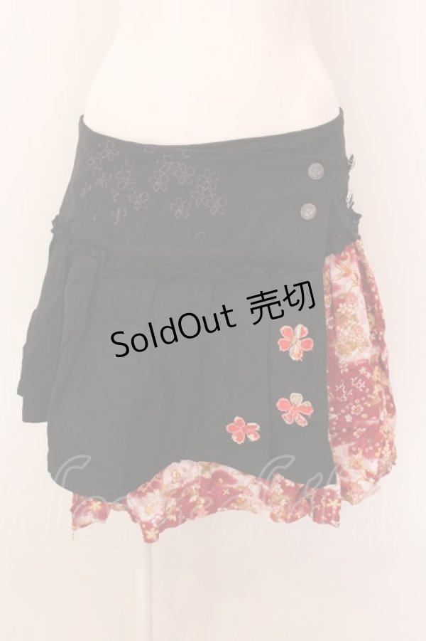 画像1: gouk / 和柄切り替えプリーツ巻きスカート  ブラック×レッド系 O-25-02-18-074-GO-SK-IG-OS (1)
