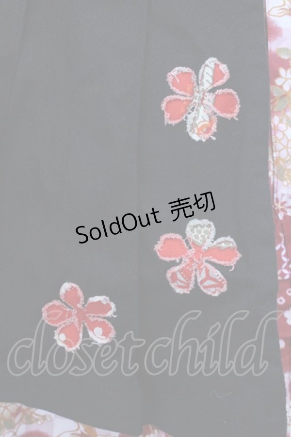 画像2: gouk / 和柄切り替えプリーツ巻きスカート  ブラック×レッド系 O-25-02-18-074-GO-SK-IG-OS (2)