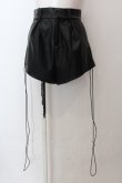 画像1: Melt the lady / レザーライクショートパンツ S ブラック O-25-02-19-1001-PU-PA-IG-ZT077 (1)
