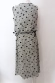 画像4: INGEBORG / フロッキーローズサイドレイヤードワンピース  シロ×クロ O-25-02-19-1016-LO-OP-IG-ZT092 (4)