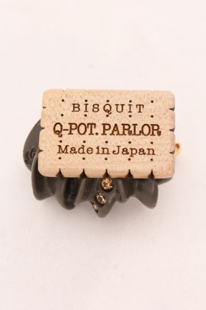 画像: Q-pot. / Biscuit&Whip Brooch  チョコ O-25-02-20-069-QP-ZA-IG-ZT432