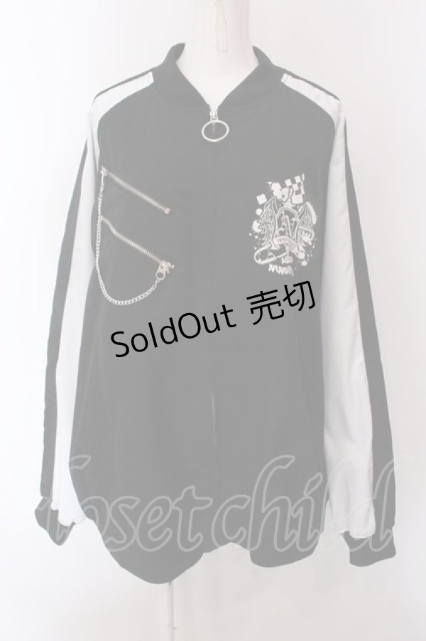 画像1: TRAVAS TOKYO / アイドルマスターコラボ　二宮飛鳥ラグランブルゾン F ブラック×ホワイト O-25-02-22-034-PU-JA-OW-ZY (1)