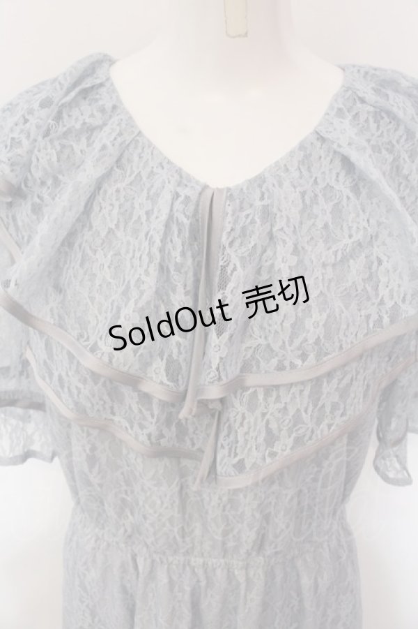 画像2: axes femme NOSTALGIE / レースプリント配色ローズワンピース F サックス O-25-02-26-1035-AX-OP-IG-OS (2)