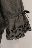 画像2: axes femme / スカラップ刺繍袖ブルゾン M グレー O-25-02-26-1025-AX-TO-SZ-OS (2)