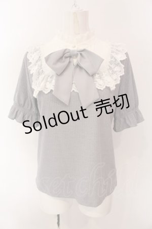 画像: axes femme / リボンブローチ付リブプルオーバー F ブルーグレー O-25-02-28-074-AX-TO-OW-OS
