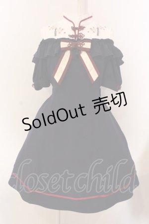 画像: Amavel / 蝶々舞うランタンのチャイナワンピース F ネイビー O-25-03-08-048-CA-OP-OW-OS