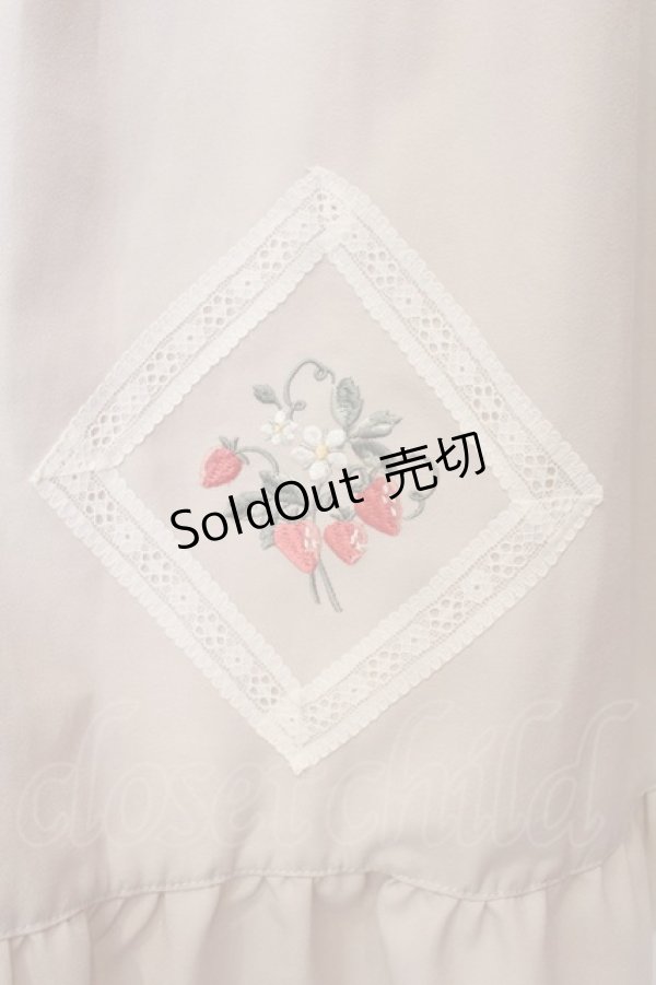 画像3: axes femme POETIQUE / ブロッキングベリー刺繍ワンピース M グレージュ O-25-03-08-015-AX-OP-OW-OS (3)