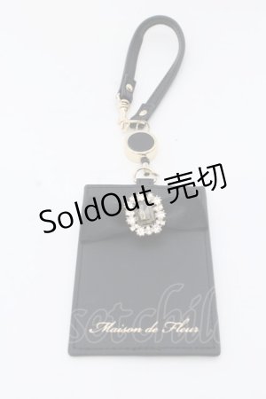 画像: Maison de FLEUR / リール付きビジューリボンパスケース  クロ O-25-03-13-1030-LO-ZA-OW-ZT394-F001