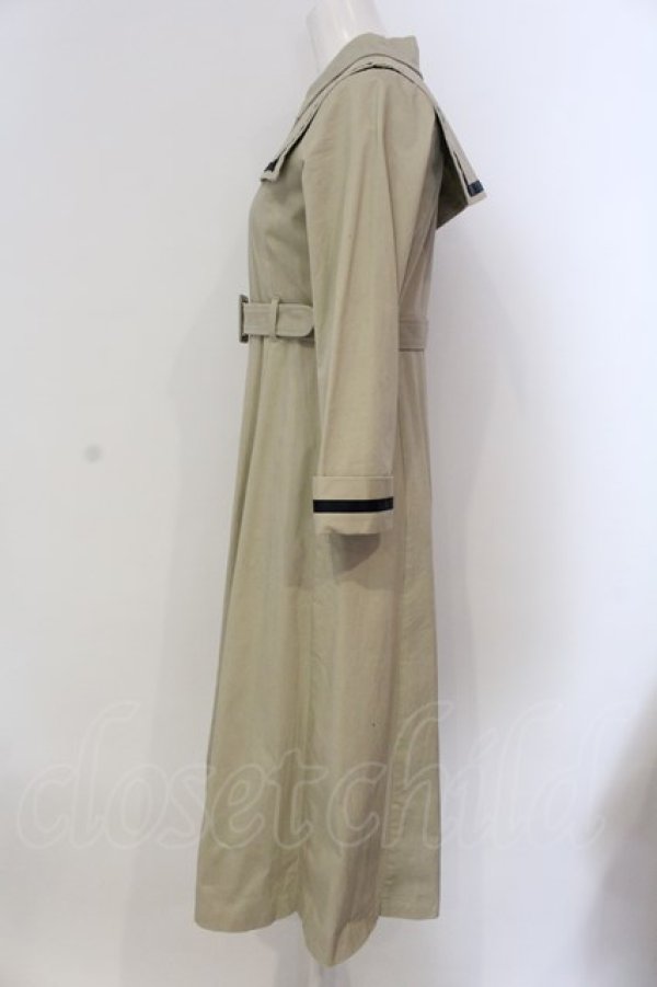 画像2: Maison de FLEUR Petite Robe / セーラー衿付きワンピース  ベージュ O-25-03-20-2041-EL-OP-IG-OS (2)