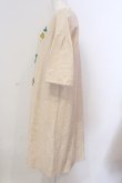 画像3: Franche Lippee / 白猫いちご刺繍カットワンピース  ベージュ O-25-03-20-2008-LO-OP-IG-ZT192 (3)