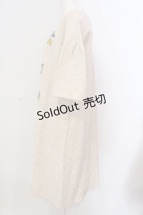 画像3: Franche Lippee / 白猫いちご刺繍カットワンピース  ベージュ O-25-03-20-2008-LO-OP-IG-ZT192 (3)