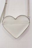 画像4: Dr.Martens （Getta Grip） / LOVE HEART BAG バッグ  ホワイト O-25-03-22-013-PU-BG-IG-OS (4)